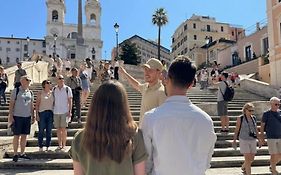 Glance In Rome